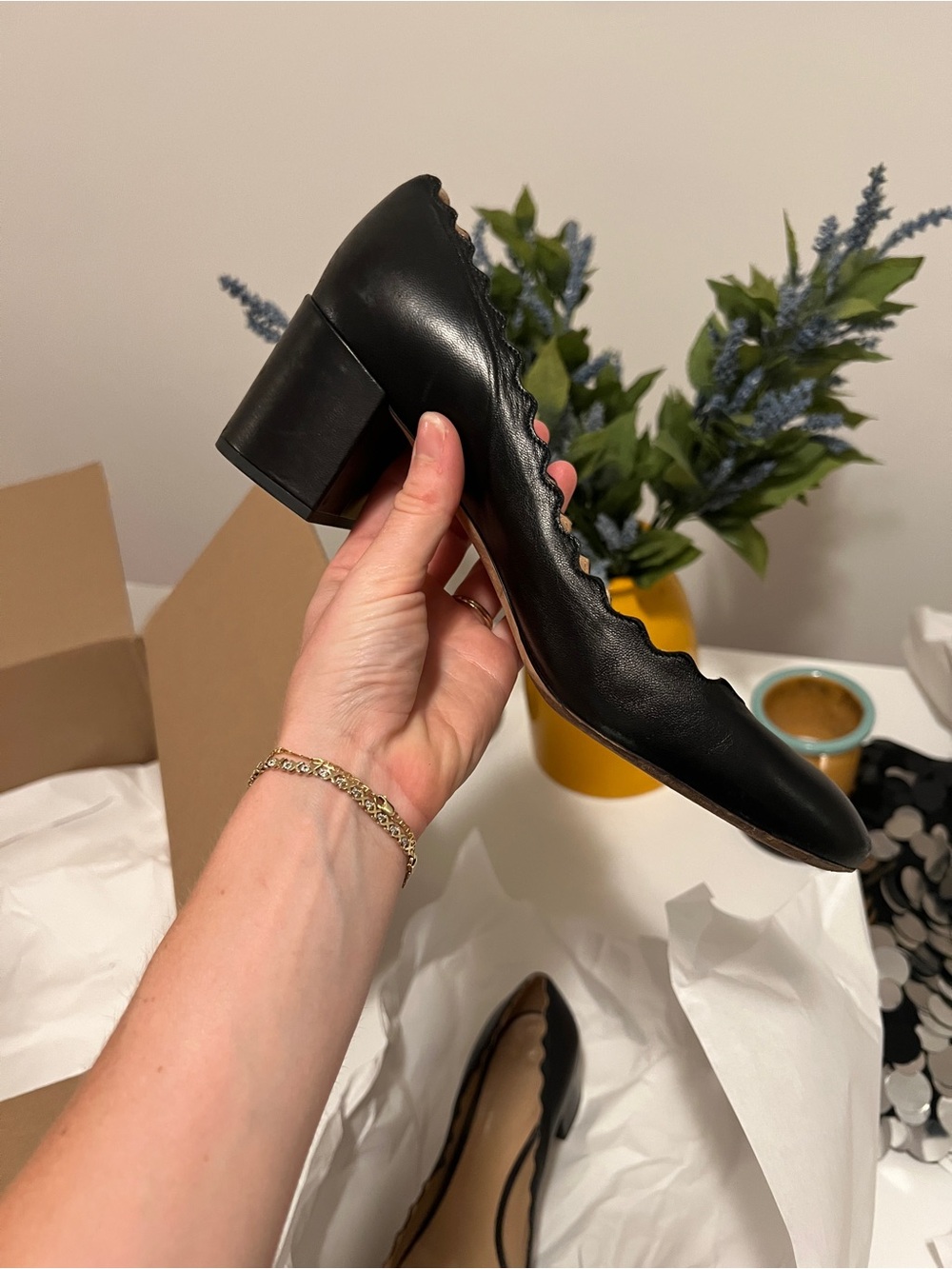 Chloe leather Scalloped pumps - Picture 6 of 6